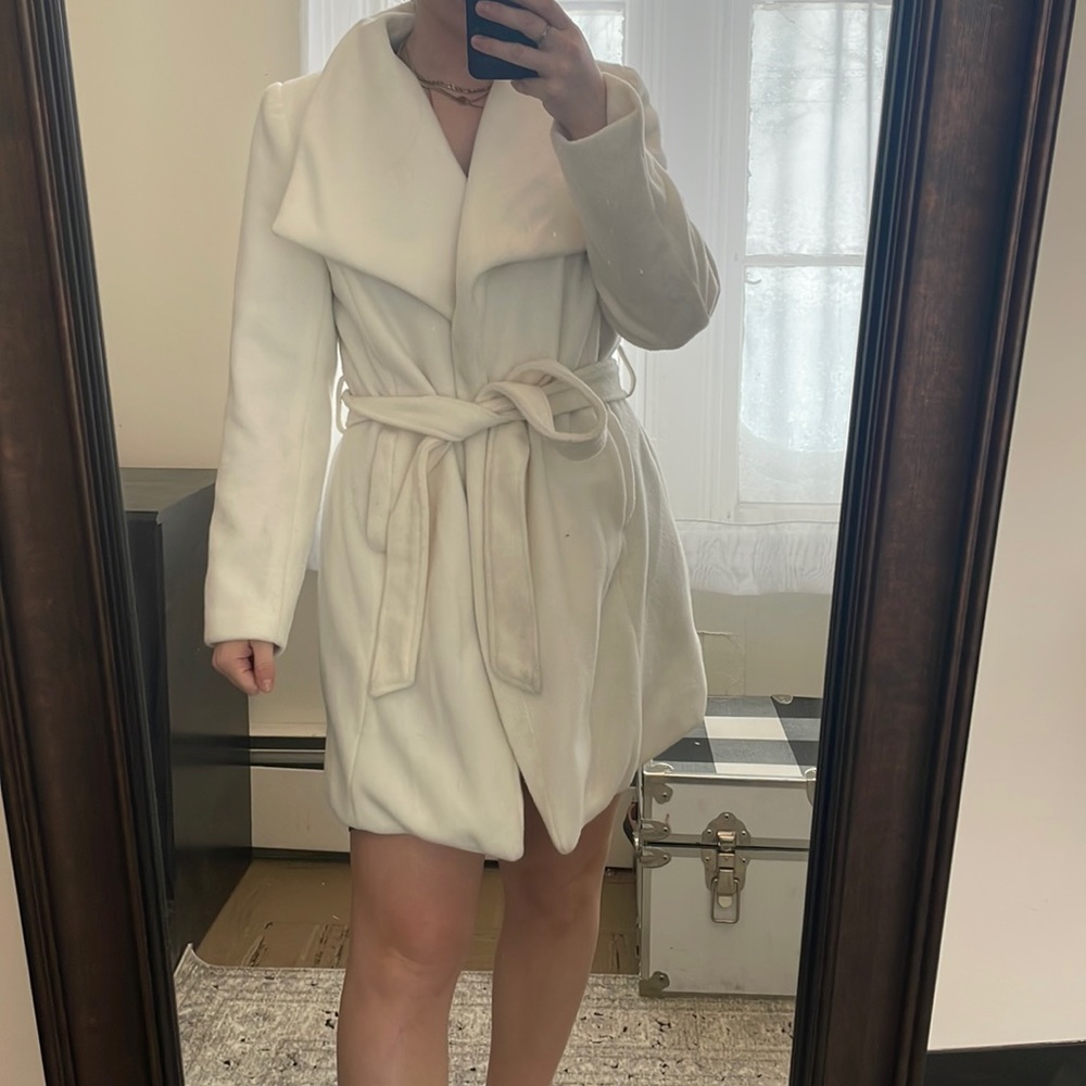 White Peacoat with tie belt by Love Tree